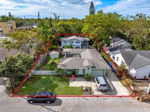 928 16th St W, Bradenton, FL 34205