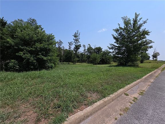 3rd image of 6404 SW Fair View Blvd #24