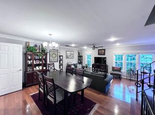 9029 Blarney Stone Dr, Springfield, VA 22152