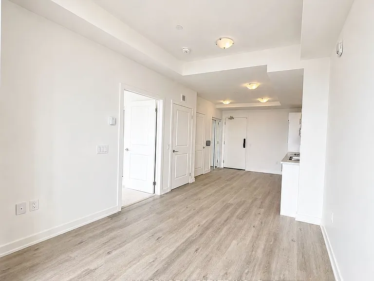 461 Green Rd #1210 — Photo 2