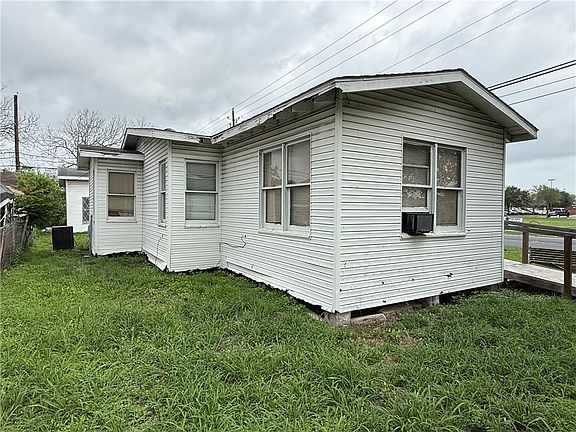 2nd image of 4901 Anthony St
