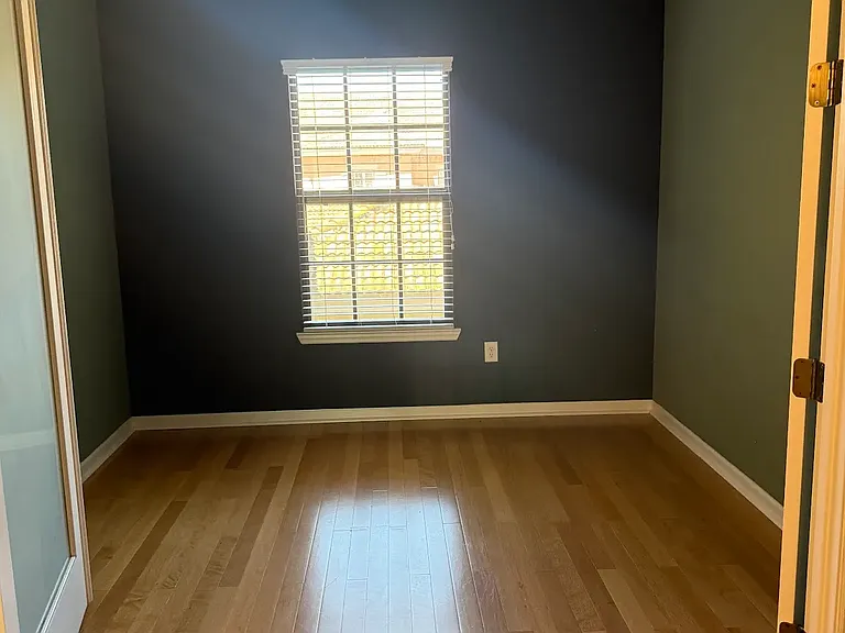 455 La Travesia Flora St #202 — Photo 14
