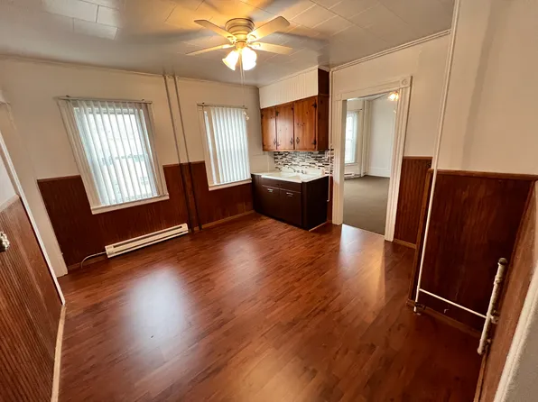 24 Woodlawn Ter #2, Waterbury, CT 06710