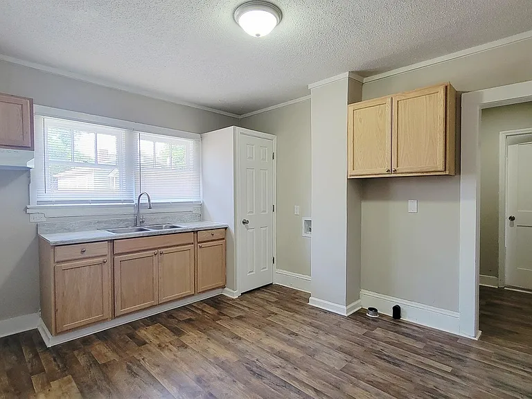 400 Walnut St — Photo 12