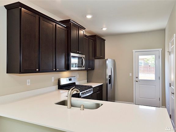 4th image of 4793 Driftwood St