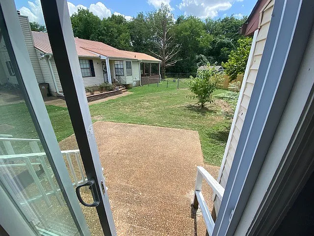 3321 Chesapeake Cir — Photo 15