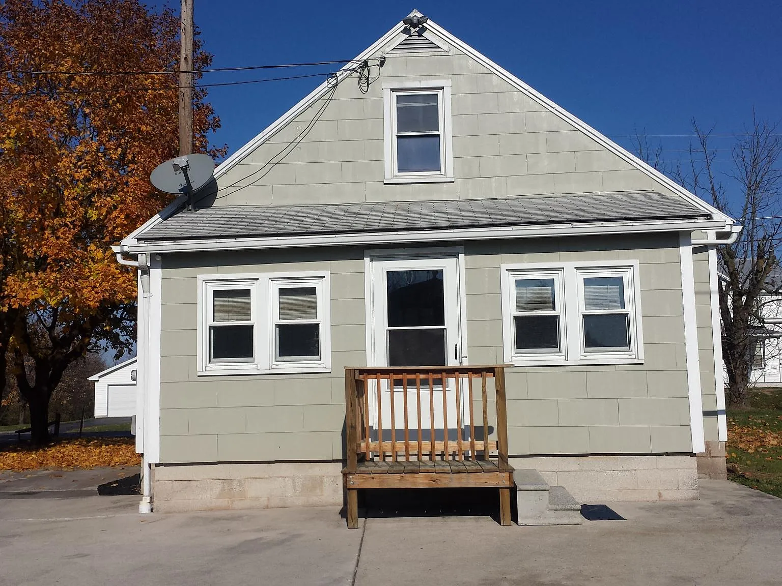 2 bed, 896 sqft, $1,200 — Photo 3