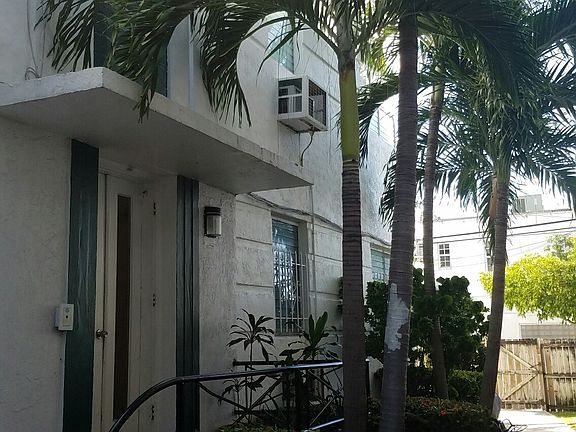 3rd image of 1443 West Ave APT 3