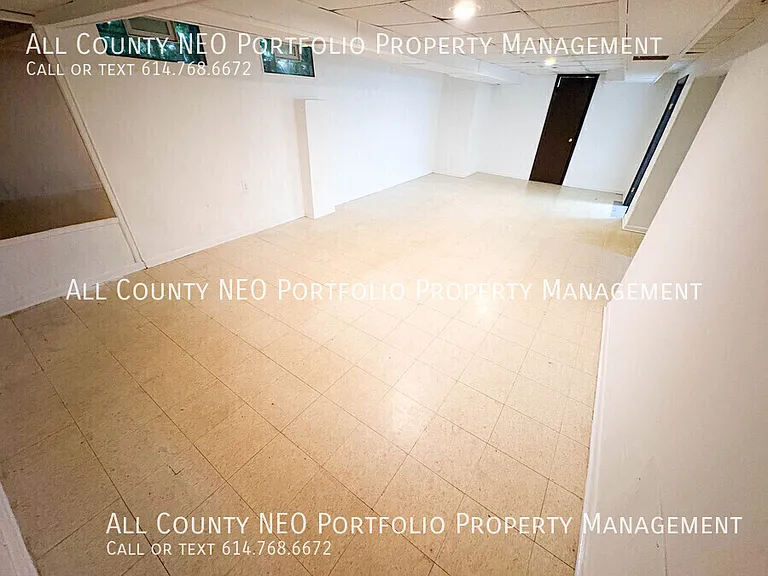 400 S Highland Ave — Photo 23