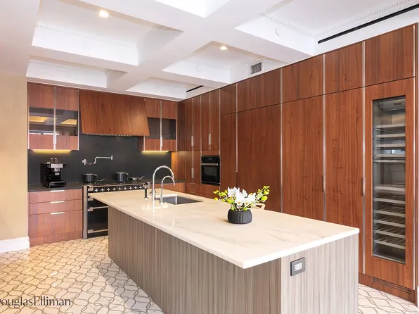 12 E 13th St #7, New York, NY 10003