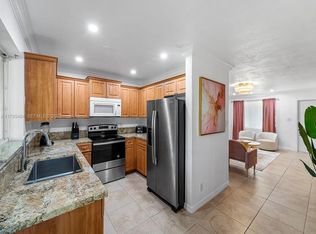 1761 NE 52nd St #1-2, Fort Lauderdale, FL 33334