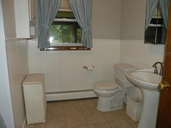 4th image of 20 Trim St