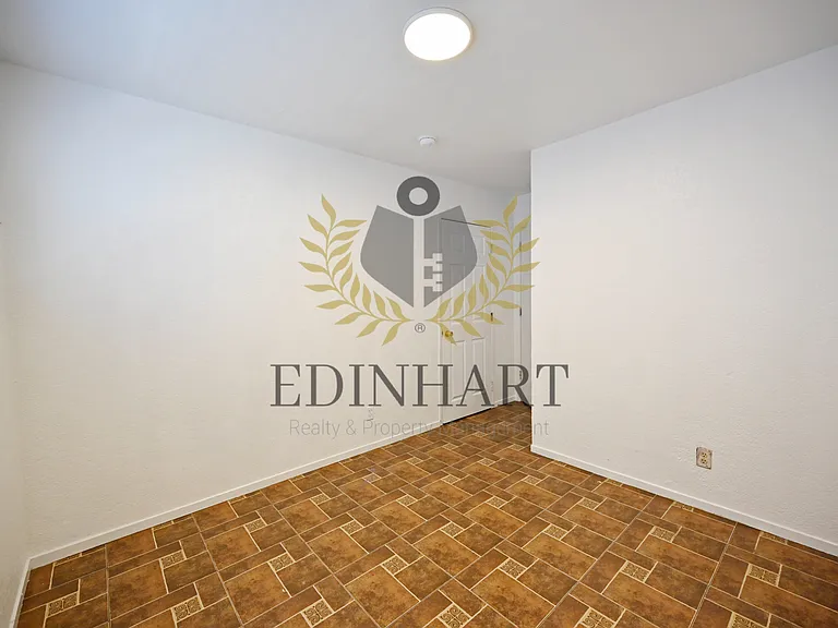 2303 S Poppy Ave #101 — Photo 17