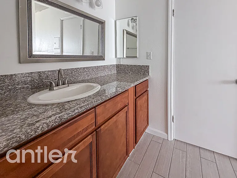 5623 Fair Ave #J216 — Photo 9