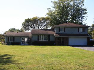 3665 Country View Pl, Salem, IL 62881