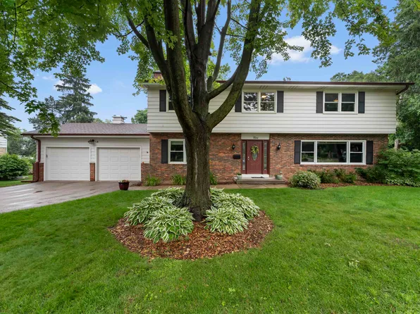 9 Parklawn Pl, Madison, WI 53705
