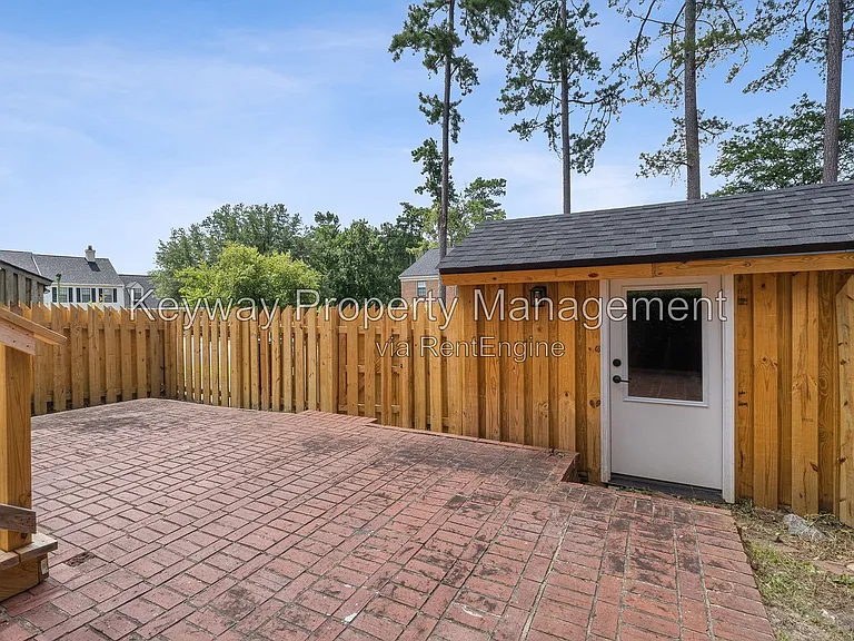 344 Folkstone Cir — Photo 25