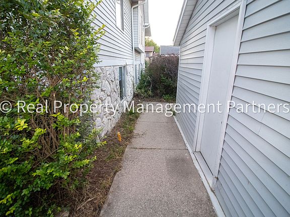 3rd image of 4745 Circle Shore Dr SE