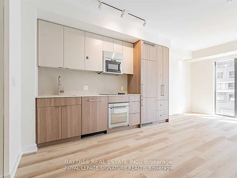 840 Saint Clair Ave W #411 — Photo 1