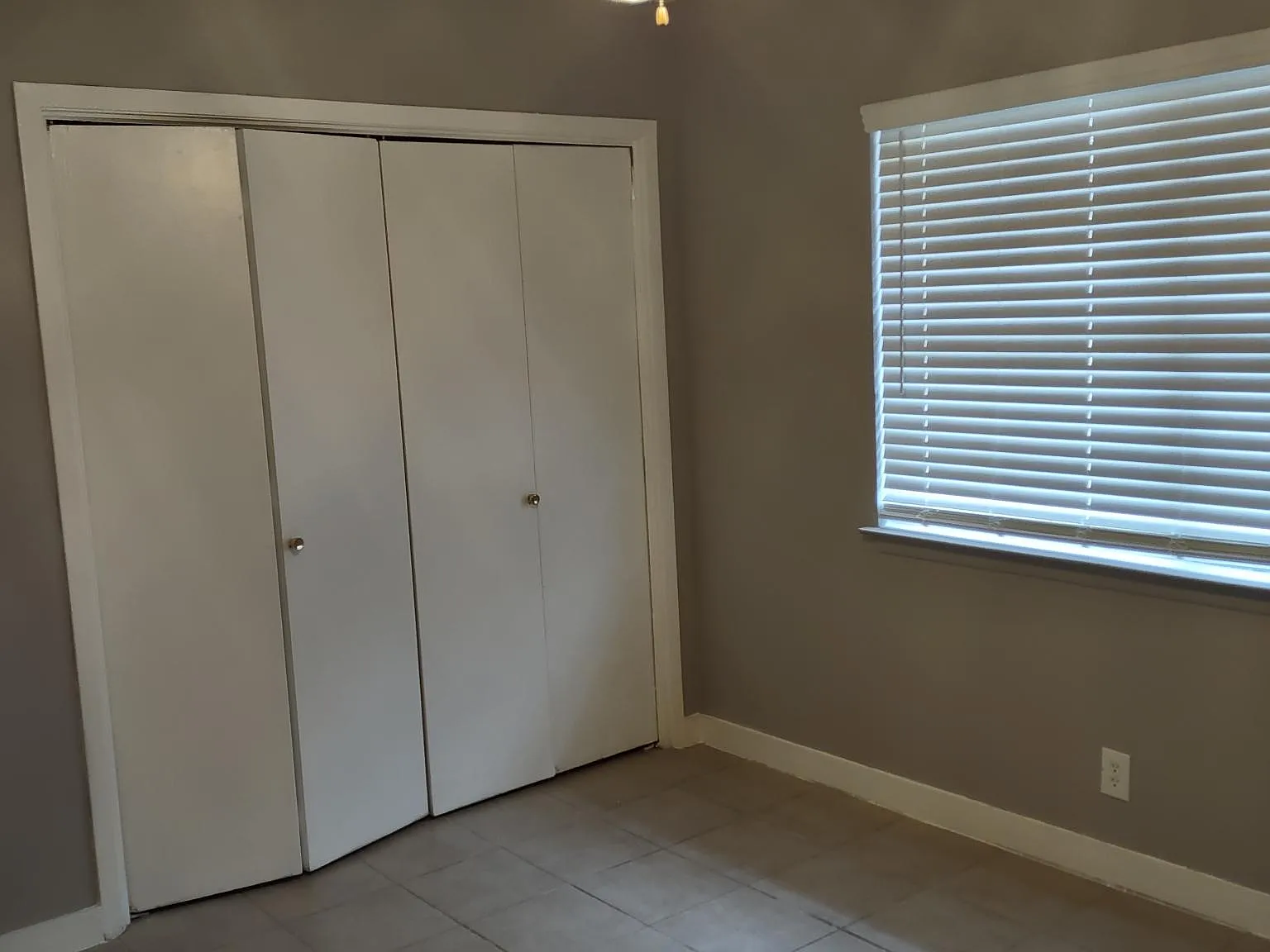2 bed, 896 sqft, $1,350 — Photo 4