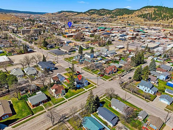 3rd image of 1307 Davenport St