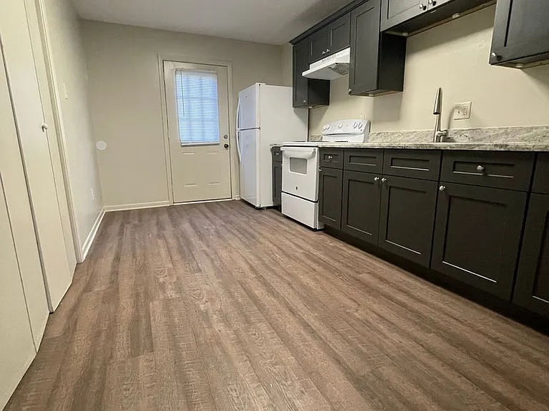 113 Cantal Dr — Photo 5