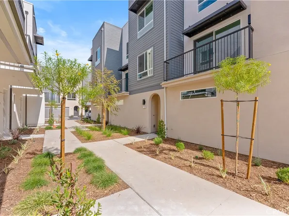 9423 N Sepulveda Blvd #3, North Hills, CA 91343