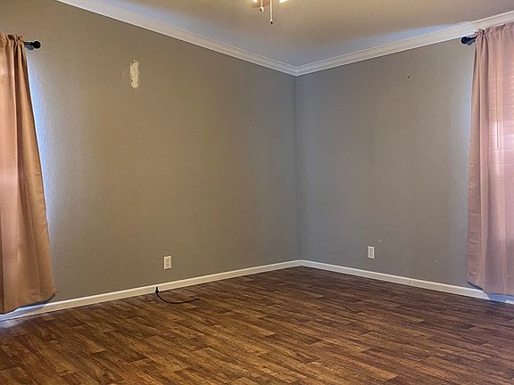 2nd image of 216 Hudson Ave