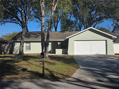 7604 N Sanibel Cir Photo 1