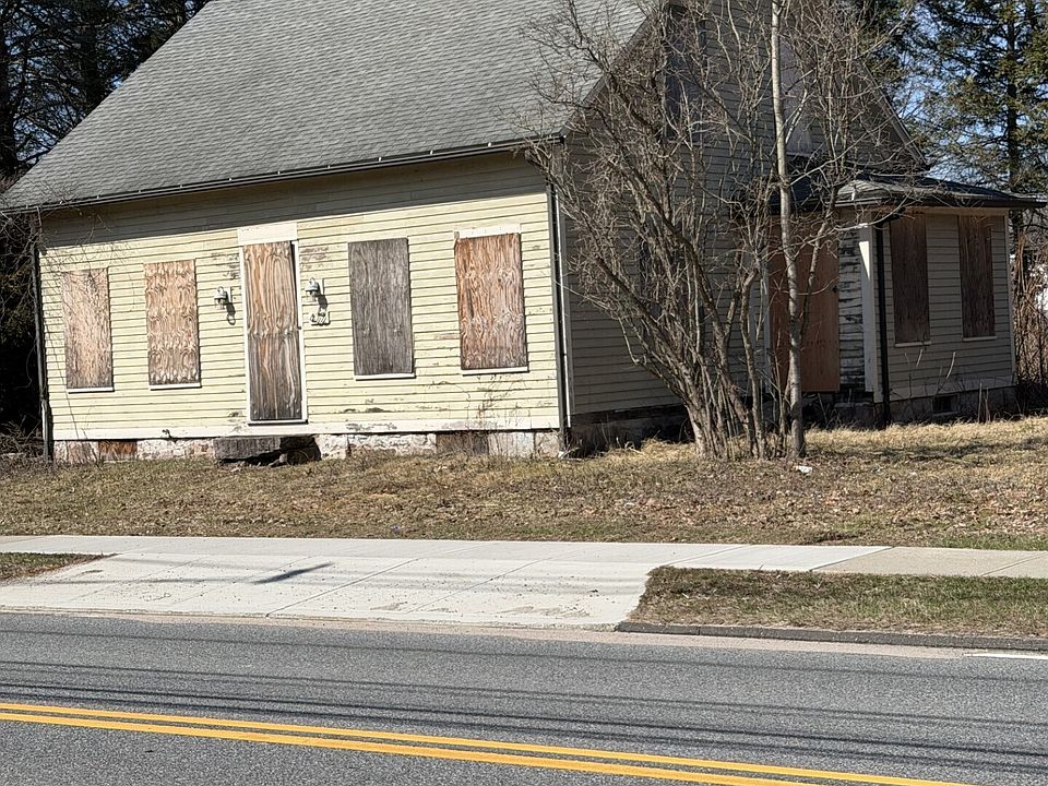 1st image of 422 North Brooksvale Road