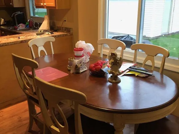 1549 Dover Dr, Waukesha, WI 53186