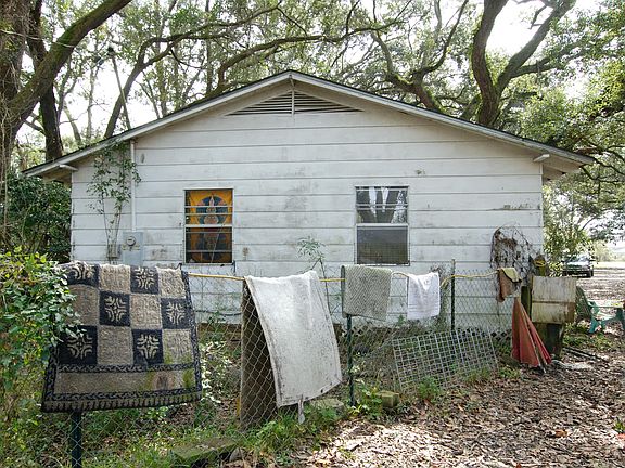 2nd image of 3923 Orchard Ave