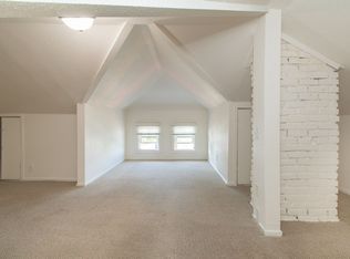 2 Bedroom 1 Bath + Loft Apartment - One Block from the Heart of Barrio Logan! Reduced Deposit $1000!, San Diego, CA 92113