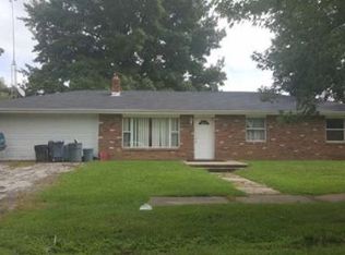 306 2nd St, Jonesburg, MO 63351