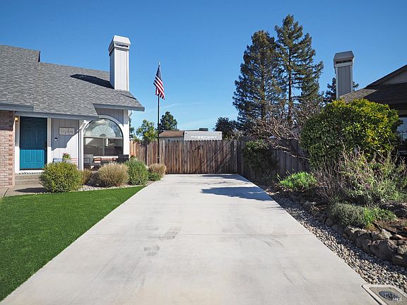 2nd image of 105 Zapata Court