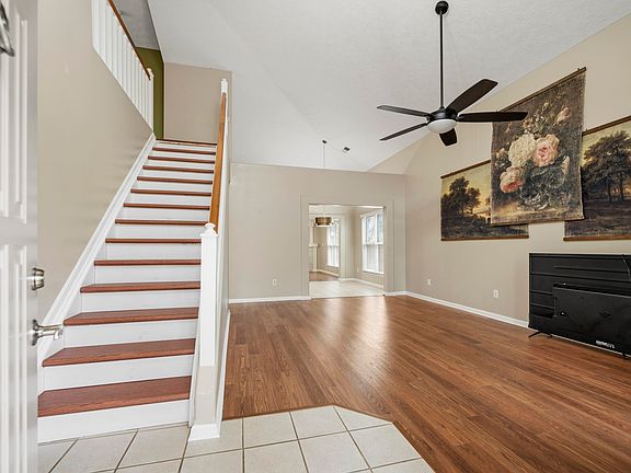 2nd image of 2917 Sandersville Rd