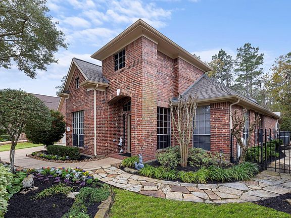 2nd image of 82 S Warbler Bend Cir