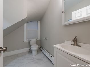 717 E 2nd St #3, Boston, MA 02127