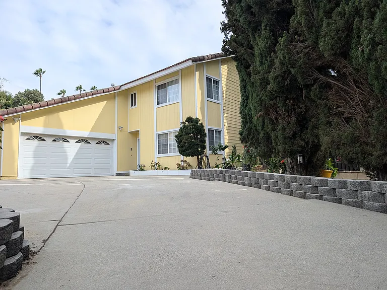 20440 Huntcliff Ln — Photo 9