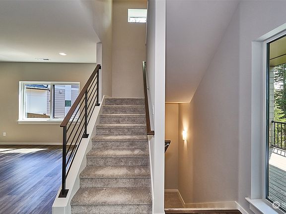 5th image of 33583 Holly Avenue SE