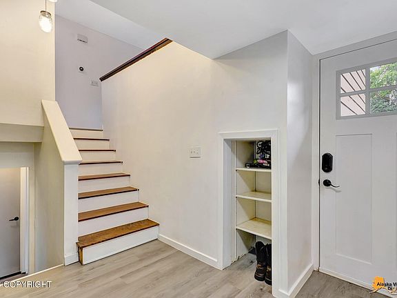 3rd image of 4931 E 5th Ave