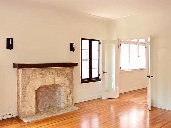 4th image of 649 S Cochran Ave APT 2