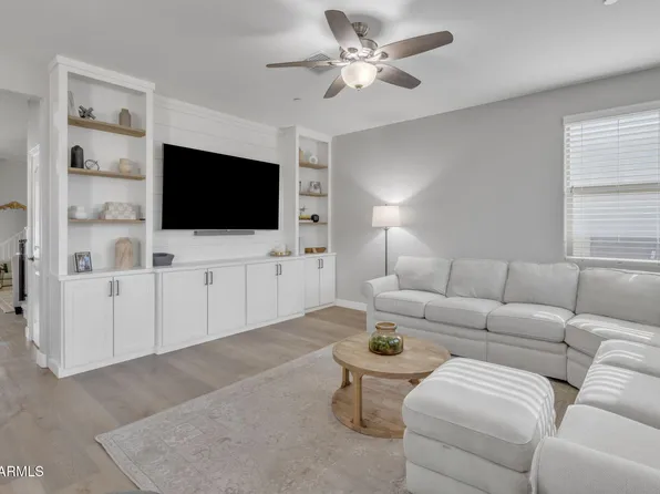2346 S BANNING Street, Gilbert, AZ 85295