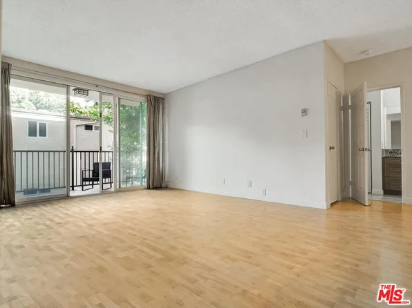 23901 Civic Center Way APT 134, Malibu, CA 90265