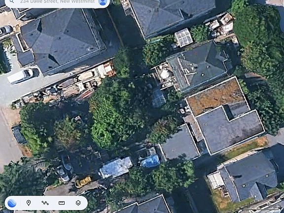 2nd image of 234 Dawe St