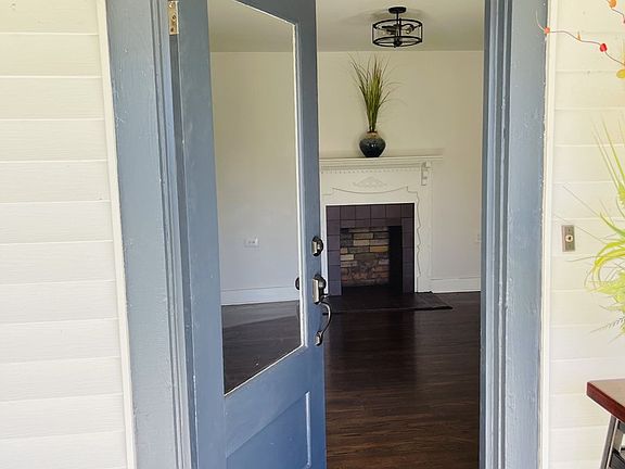 5th image of 4098 Hampshire Pike