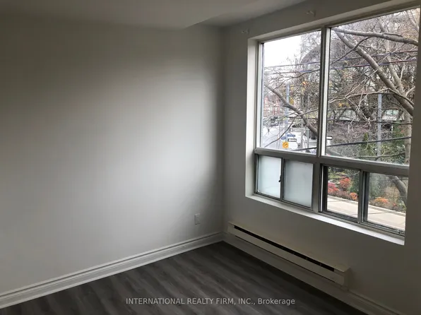 274 George St Unit 2A, Toronto, ON M5A 2N1