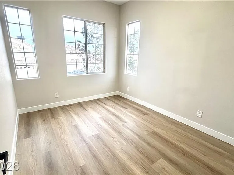 4595 Barnes Ct — Photo 43