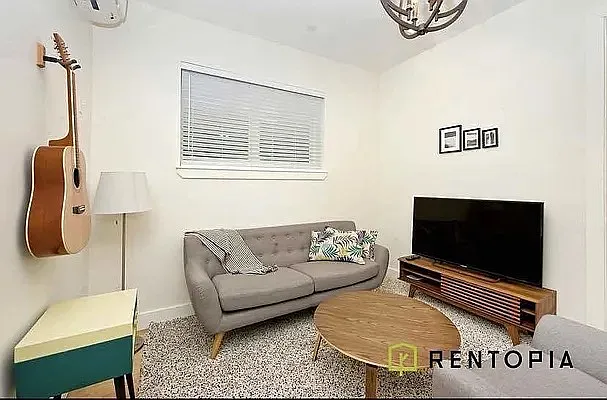 Rented by Rentopia | media 23