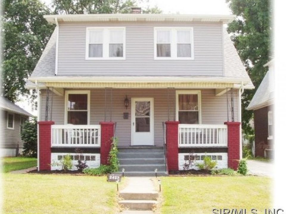 1st image of 2422 Grand Ave